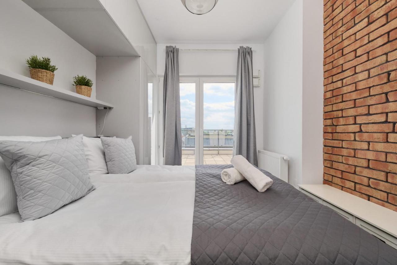 Stylish Kosciuszki Apartaments Near The Market Square With Free Garage Wroclaw By Noclegi Renters Ngoại thất bức ảnh