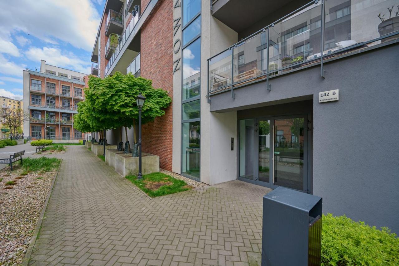 Stylish Kosciuszki Apartaments Near The Market Square With Free Garage Wroclaw By Noclegi Renters Ngoại thất bức ảnh