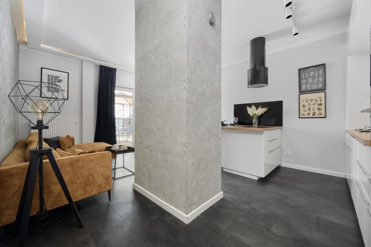 Stylish Kosciuszki Apartaments Near The Market Square With Free Garage Wroclaw By Noclegi Renters Ngoại thất bức ảnh