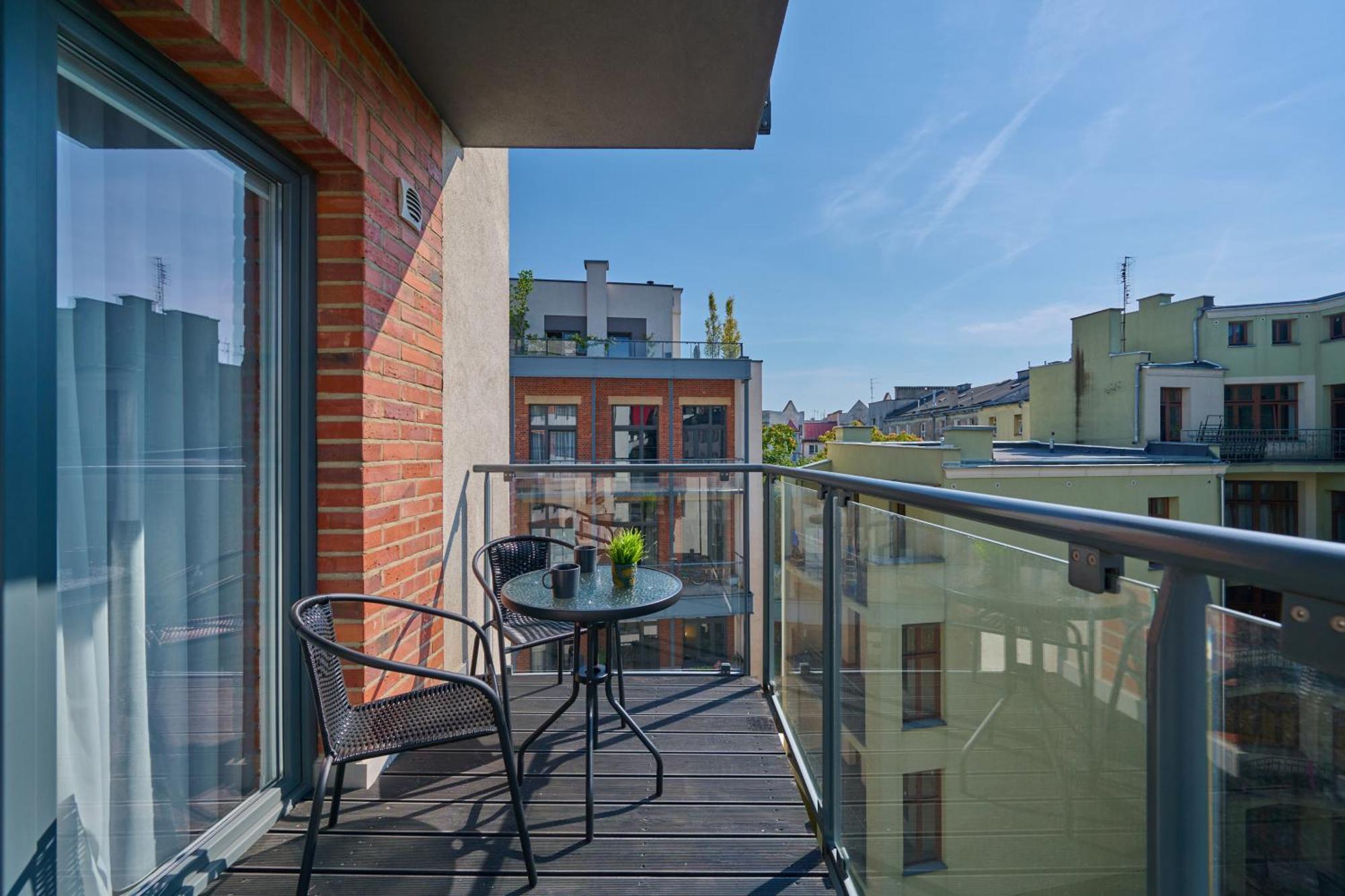 Stylish Kosciuszki Apartaments Near The Market Square With Free Garage Wroclaw By Noclegi Renters Ngoại thất bức ảnh