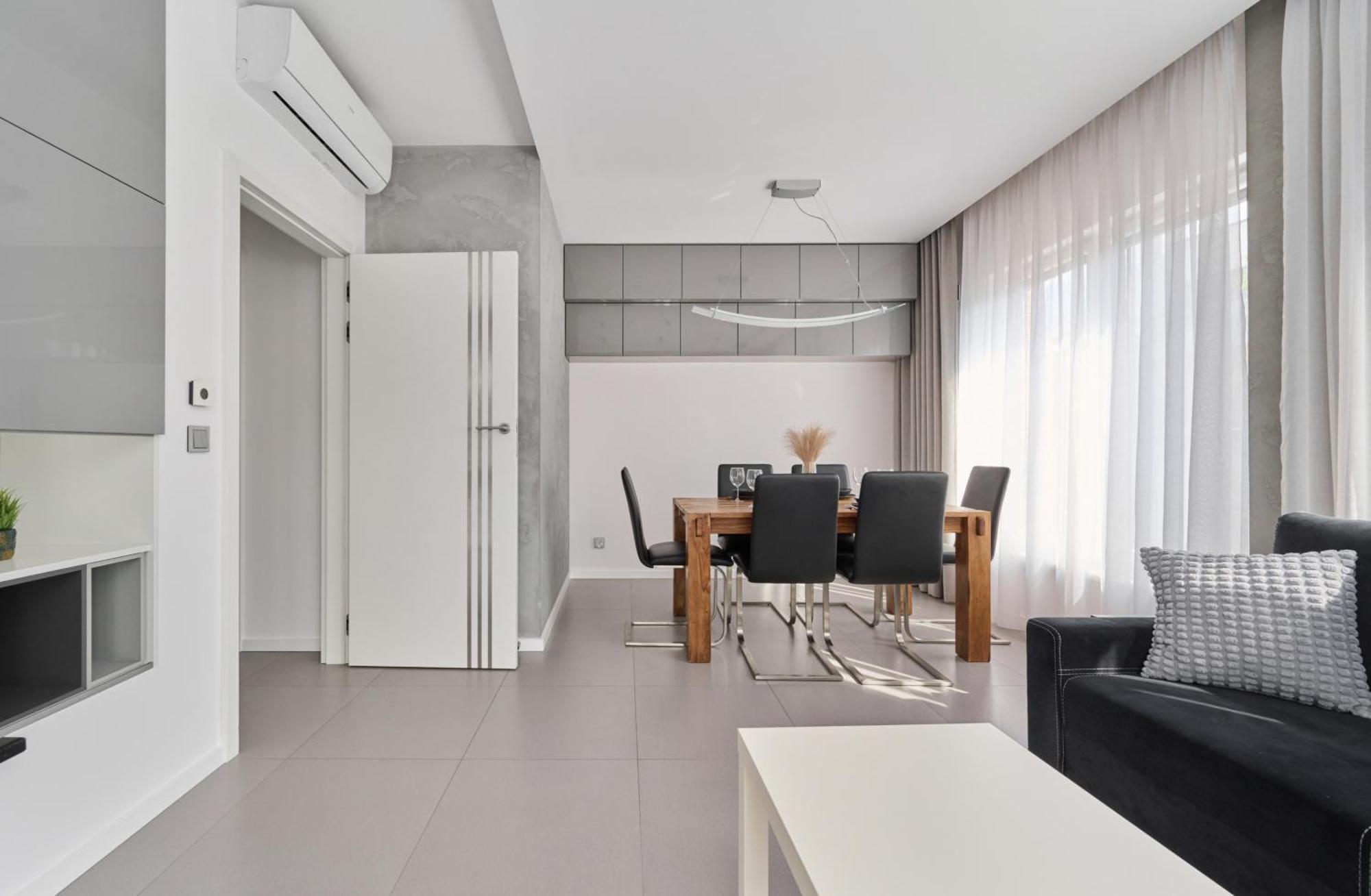 Stylish Kosciuszki Apartaments Near The Market Square With Free Garage Wroclaw By Noclegi Renters Ngoại thất bức ảnh