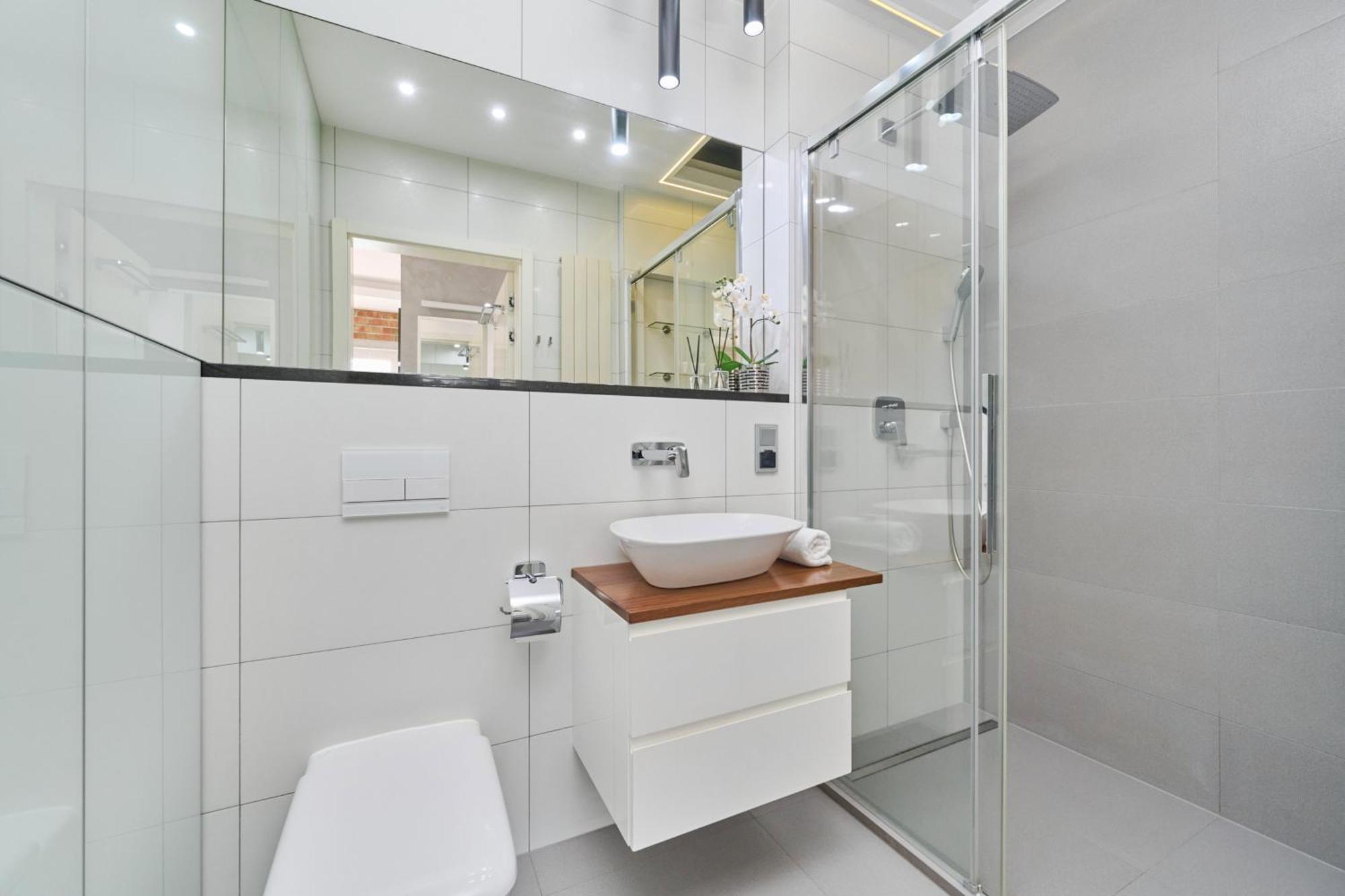 Stylish Kosciuszki Apartaments Near The Market Square With Free Garage Wroclaw By Noclegi Renters Ngoại thất bức ảnh