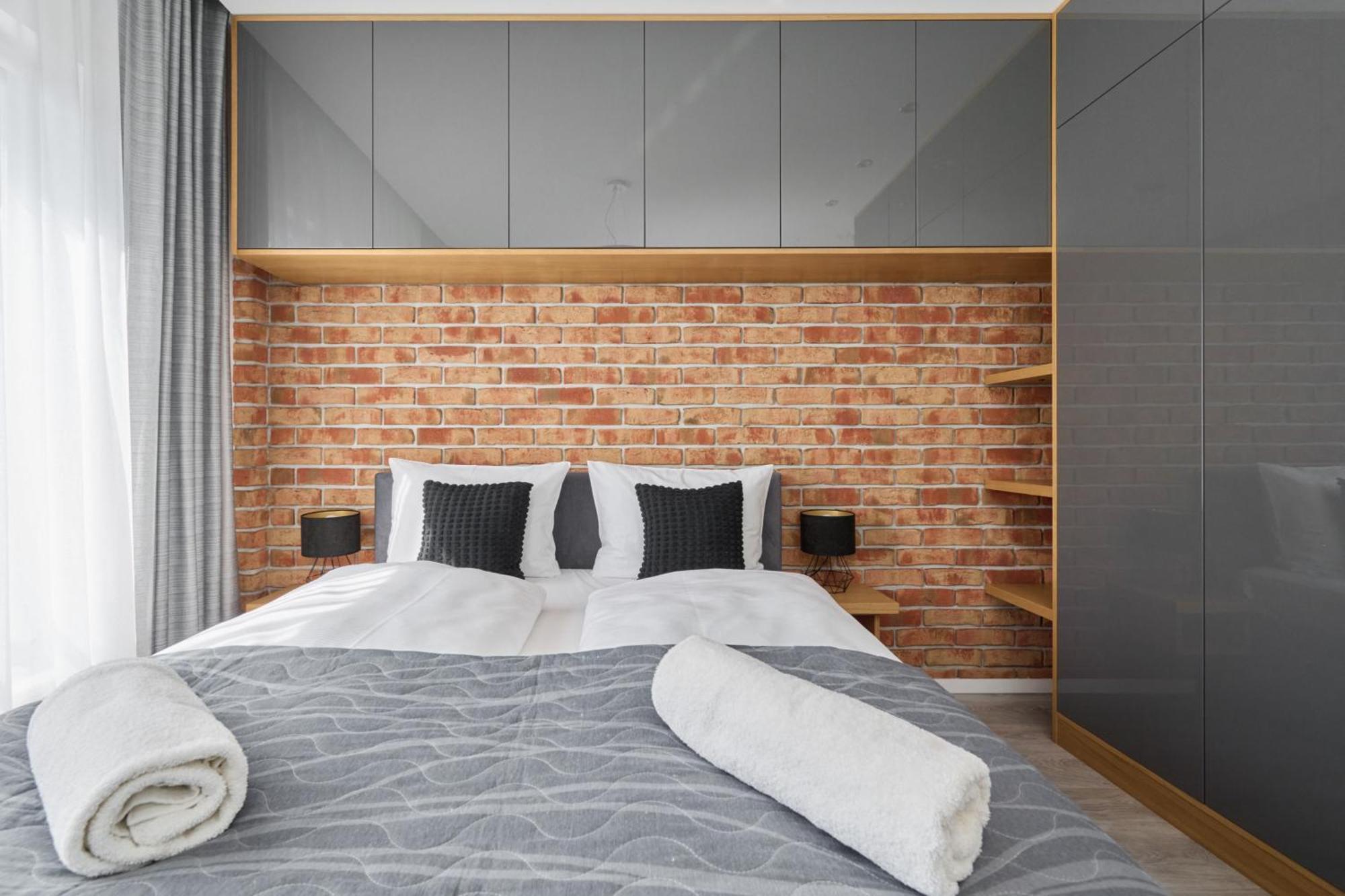 Stylish Kosciuszki Apartaments Near The Market Square With Free Garage Wroclaw By Noclegi Renters Ngoại thất bức ảnh