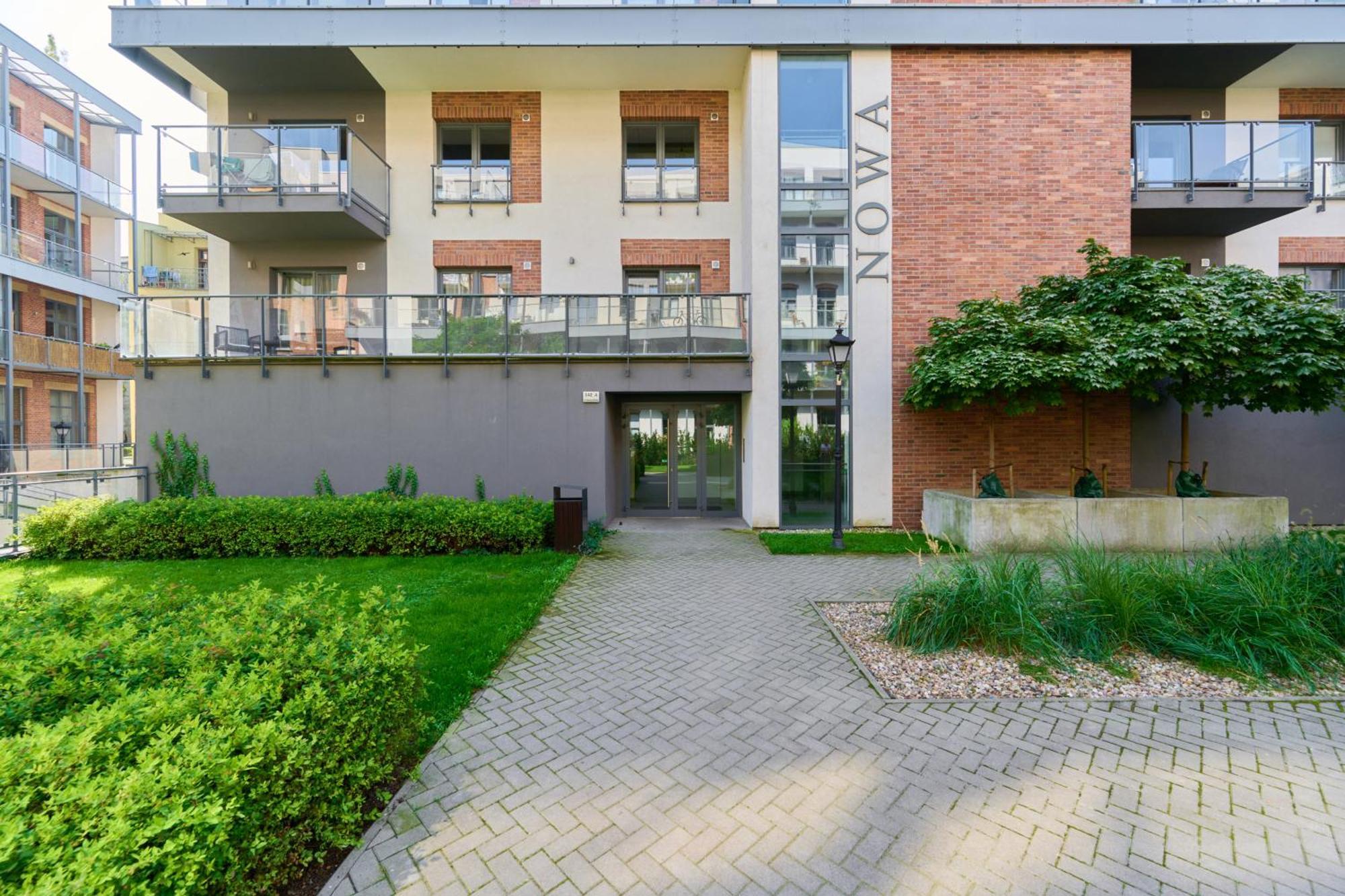 Stylish Kosciuszki Apartaments Near The Market Square With Free Garage Wroclaw By Noclegi Renters Ngoại thất bức ảnh